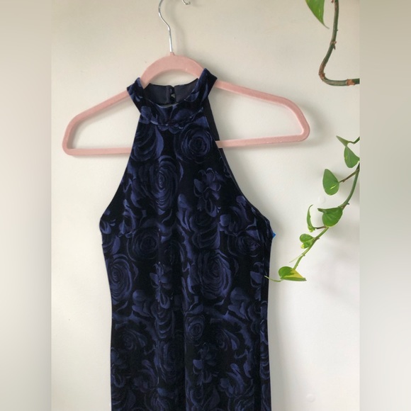 90’s velvet halter dress - Picture 7 of 9